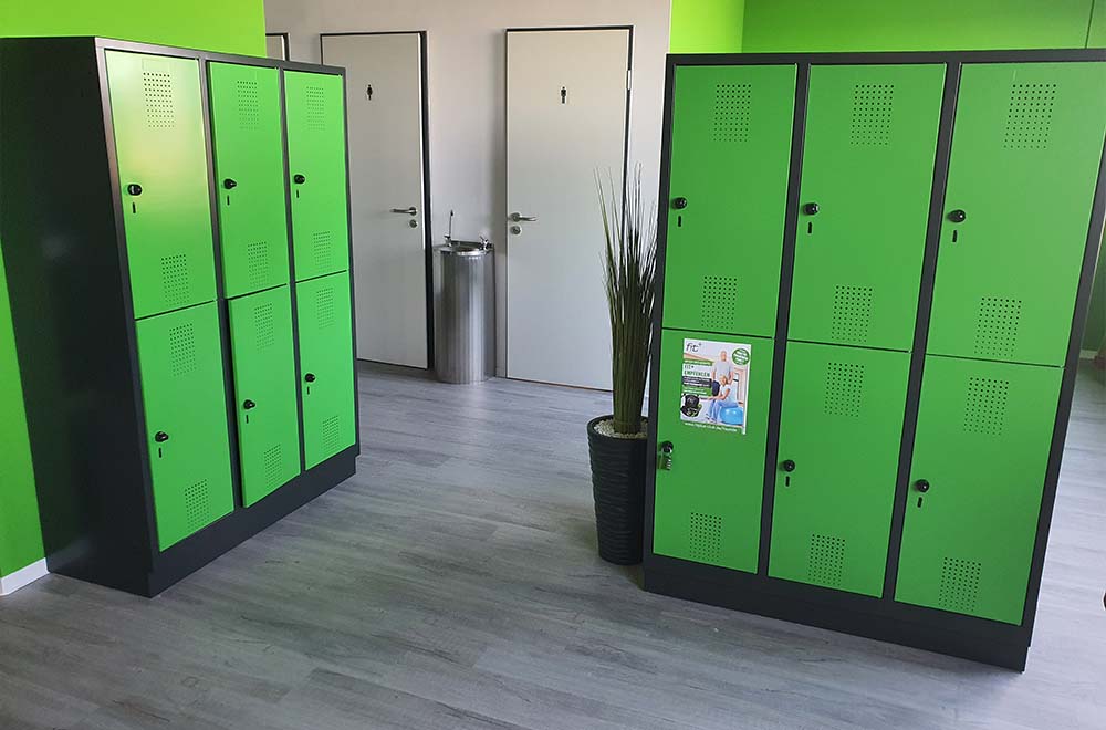 fitplus_Fitnessstudio Hohenmoelsen Umkleide_1